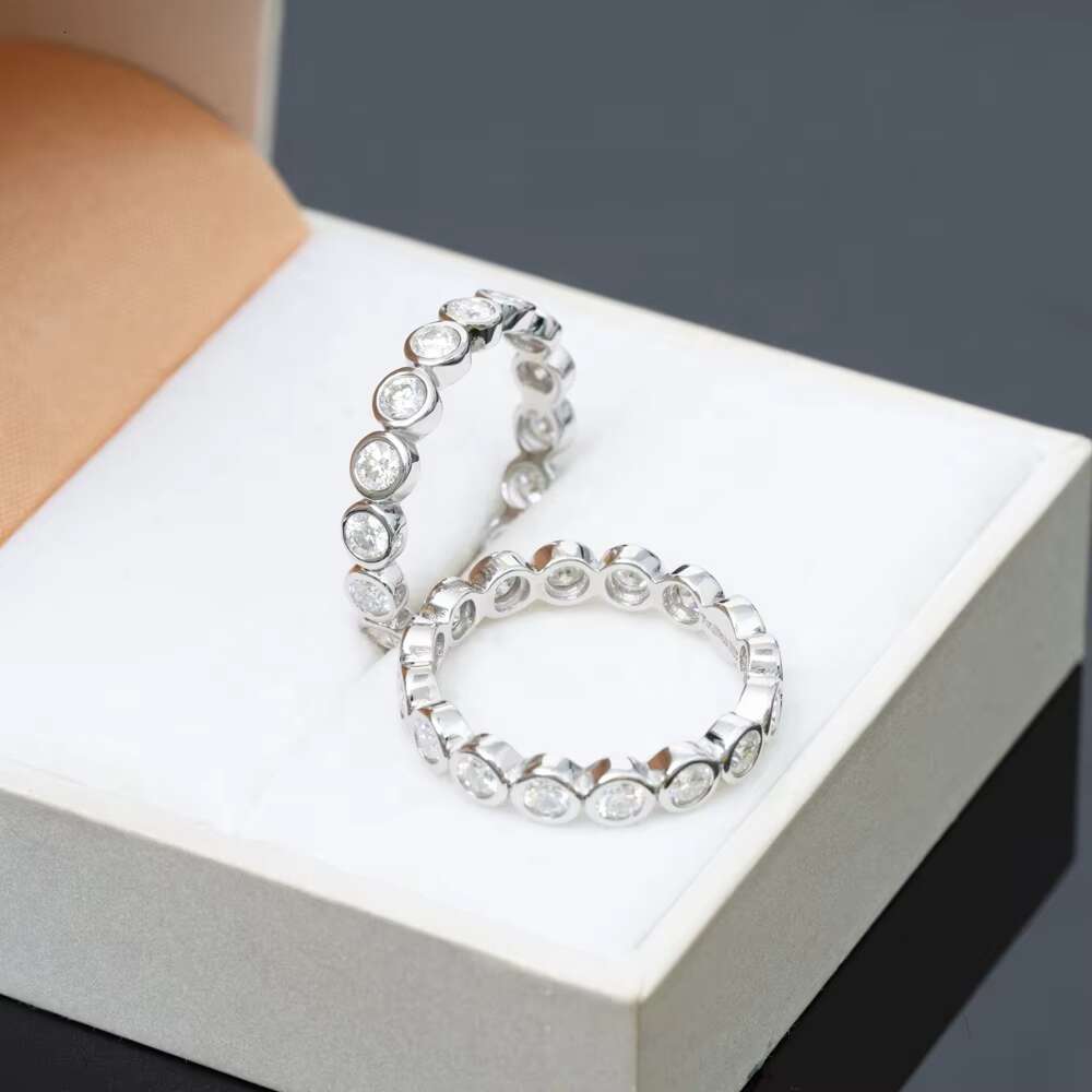 Bezel Diamond Band Rings Sterling Silver 925 Iced Out Vvs Moissanite Fine Jewelry Luxury Band Ring