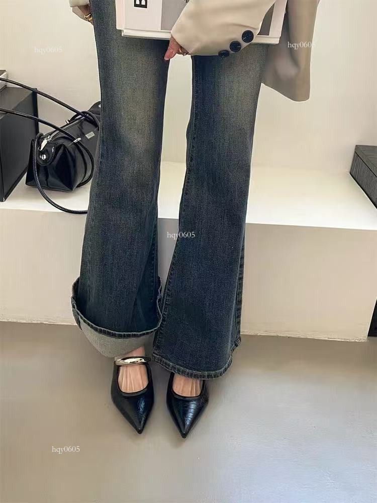 Top quality brand new free delivery designer single shoe slanted tip 2025 spring/summer new thick heel women's casual French sandals new fashion 