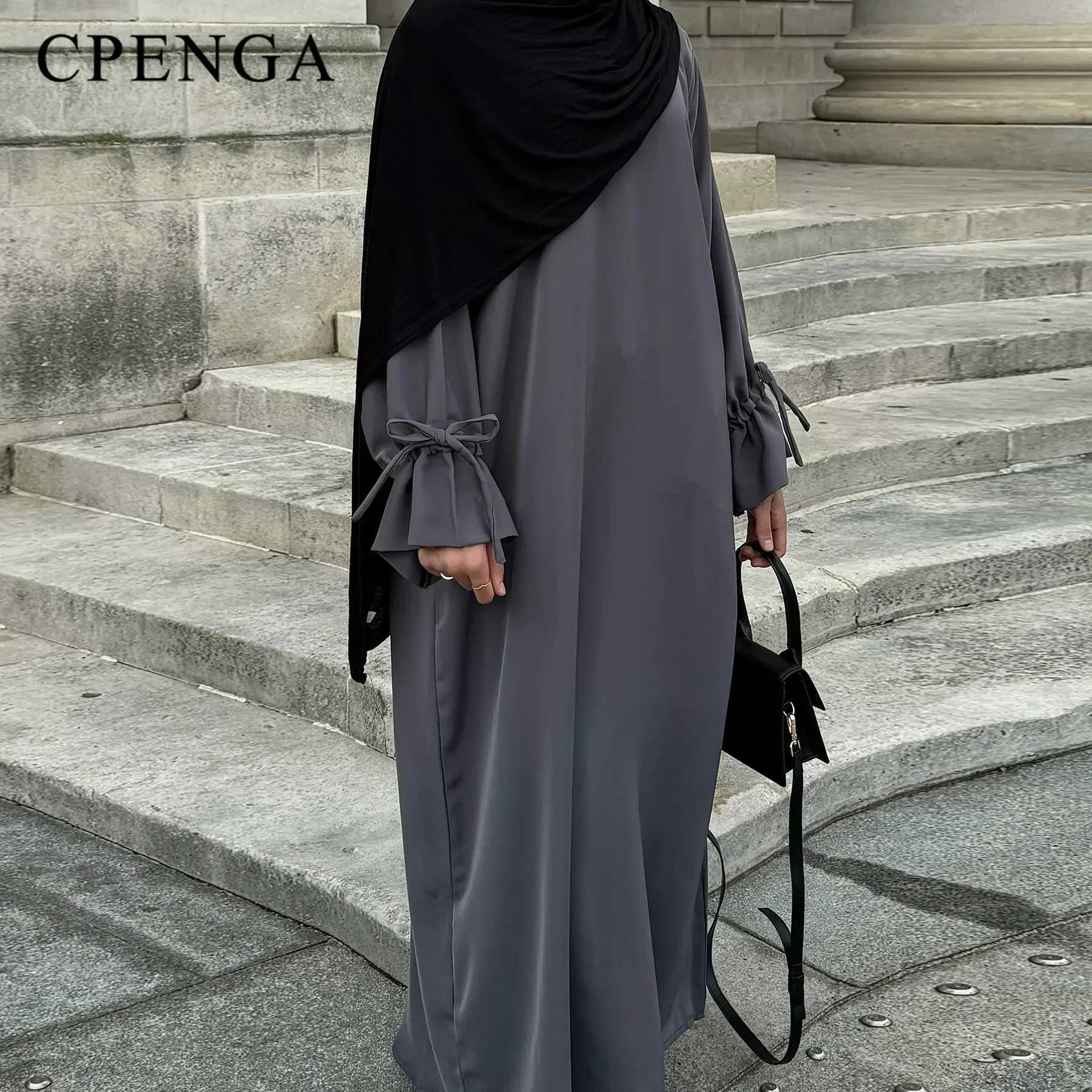 2025 Ramadan Arabic Muslim Woman Modest Dress Elegant Dubai Plain Abaya Islamic Church Clothing Fashion Loose Turkey Solid Robe X250514