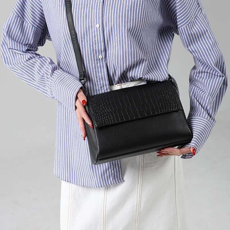 Women's Cowhide Saddle Crocodile Pattern Cow Genuine Leather Underarm Shoulder Handbag Female Retro Messenger Crossbody Bag 250514