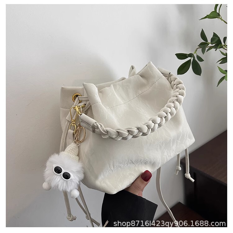 2025 new bag luxury fashion female niche pink new multi-functional designer crossbody bag premium texture single shoulder crossbody bag casual trend t