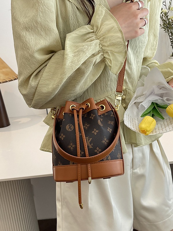 Stylish Women's Crossbody Bucket Bag with Unique Letter Prints & Adjustable Strap for Any Occasion