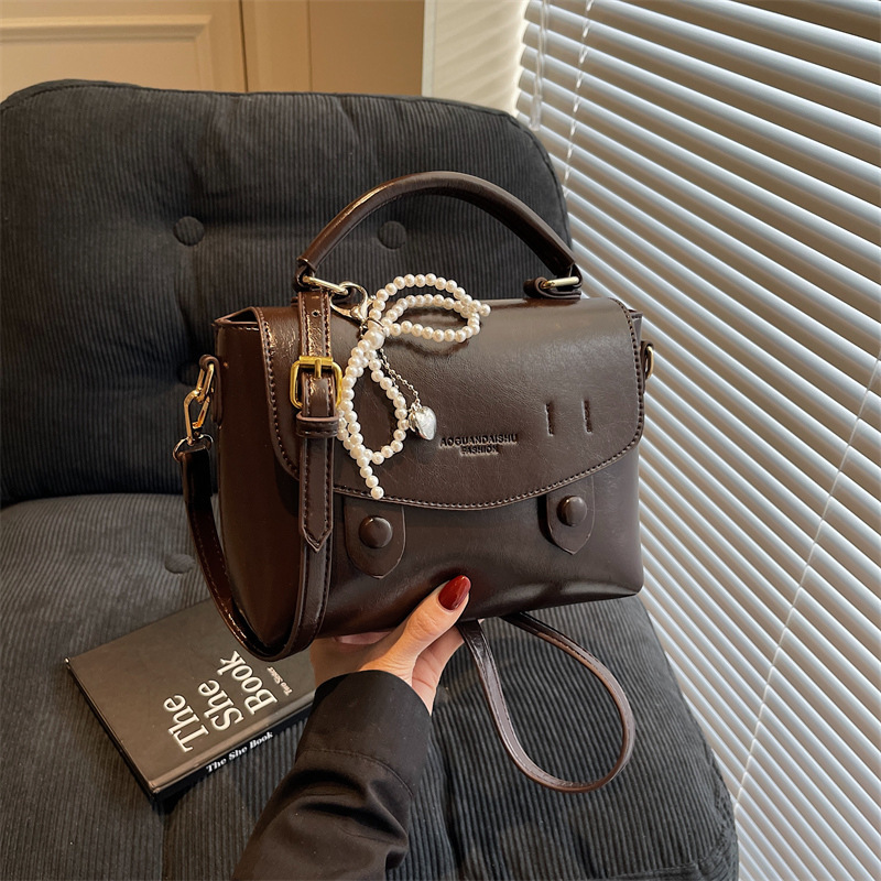 Small square with niche design 2025 new trendy handbag, single shoulder crossbody bag