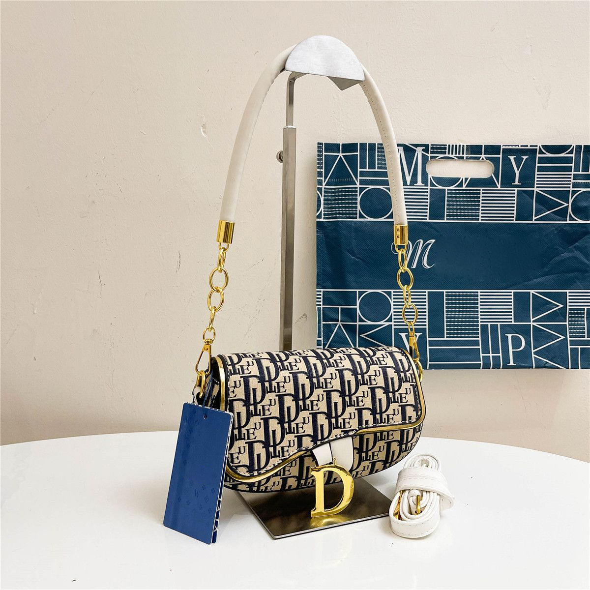 Designer Bags Saddle Bags Luxury Bags Shoulder Crossbody Ladies Fashion Mini Bags High Quality Leather Flap Armpit New Designer Bags 2025 Medium Handb