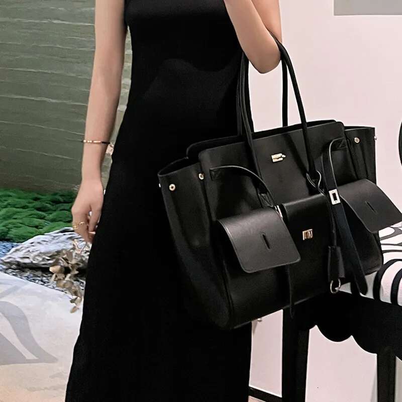 Genuine Leather Tote Bags for Women Large Capacity Travel Shoulder Bag Designer Handbags Ladies Shopping Purse