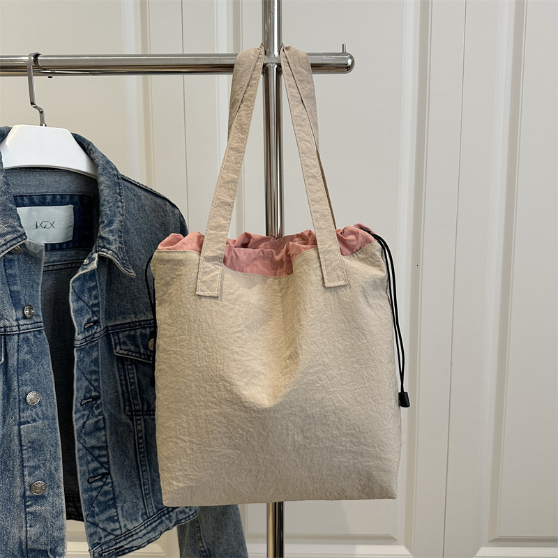 Ladies' Fashion Shoulder Drawstring Leisure New Free Delivery Designer Bag 2025 Early Spring New Luxury Bag Style Stylish Tote Children's Ba