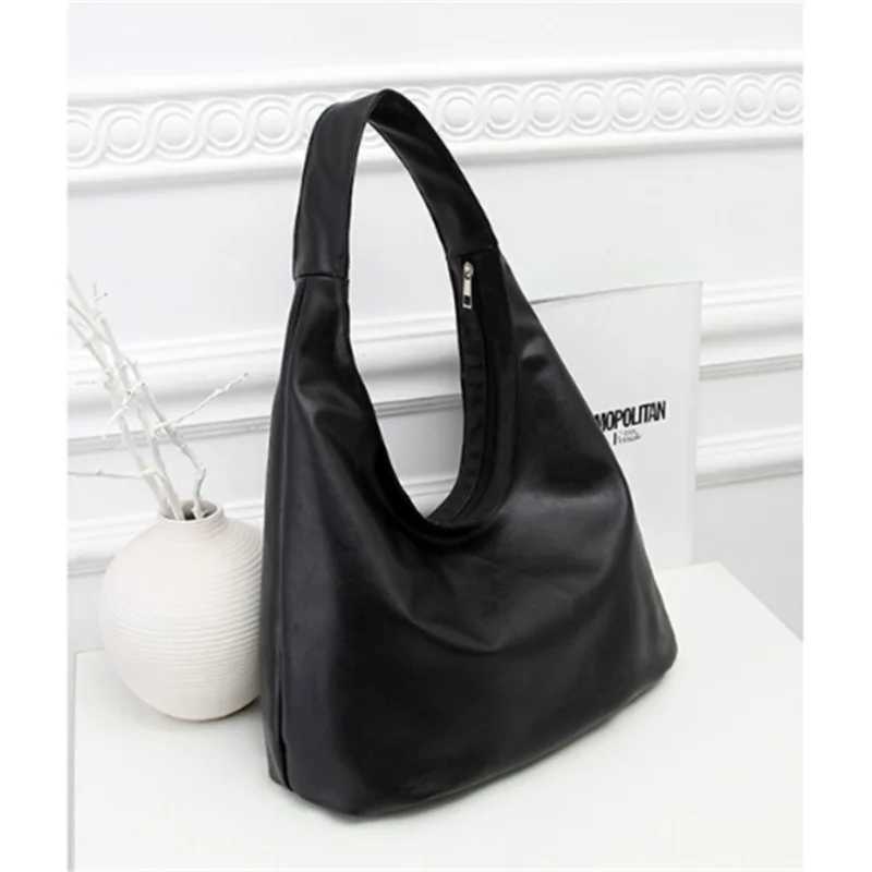 PU Leather Soft Handbag Large Capacity Wen Messenger Bag Black Ladies Shoder Bags For Wen Solid Color Zipper Bags Z250514