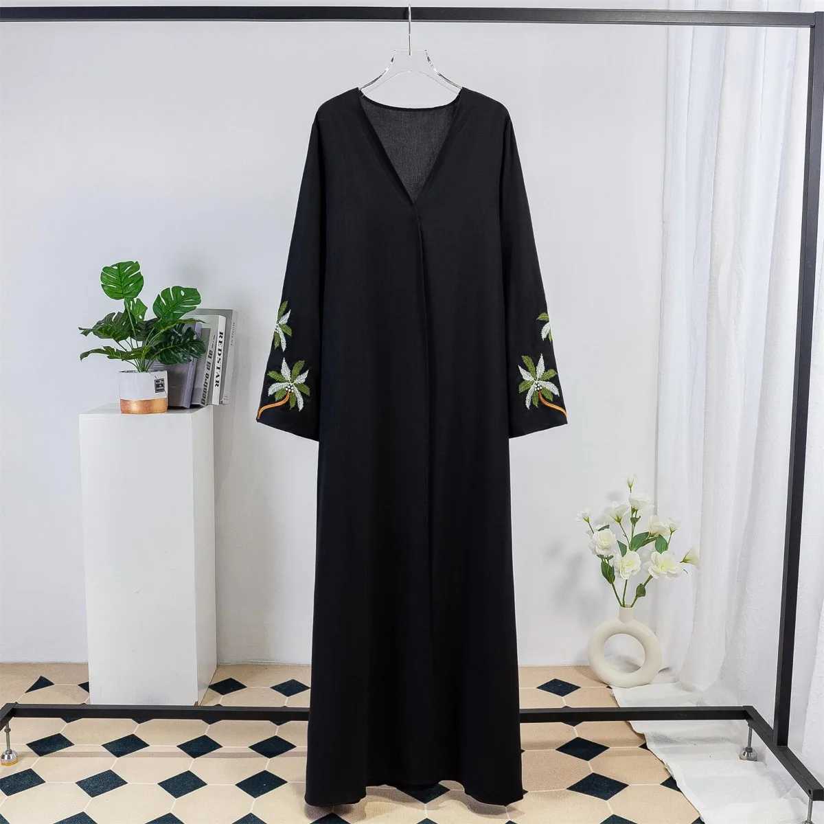 Embroidery Open Front Abaya Muslim Long Slve Maxi Length Dresses Womens Islamic Clothing women Abayas Muslim Kaftans Jilbabs X250514