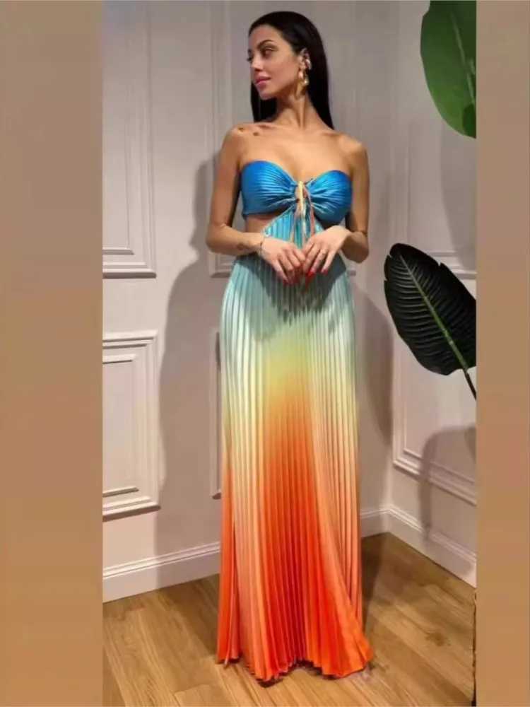 Gradient Color Halter Neck Tube Top Dresses Women Sexy Low Cut Hollow Out Backless Pleated Dress Beach Vacation Party DressesXJ250514