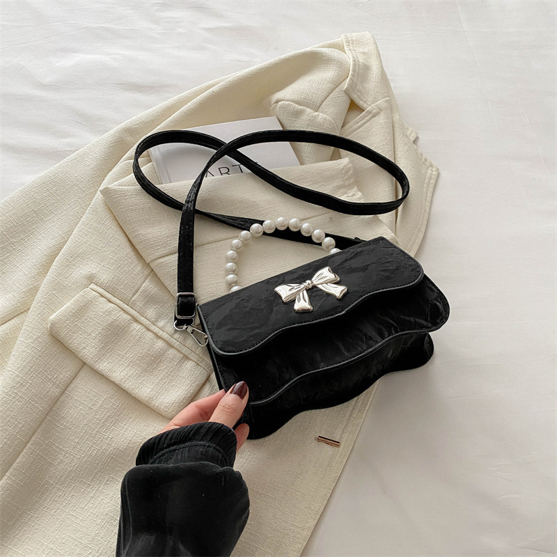 Free Delivery Designer Bag 2025 Fashion Pearl Handheld Stylish Solid Color Design Fresh Butterfly Texture Crossbody Bag Luxury Bag