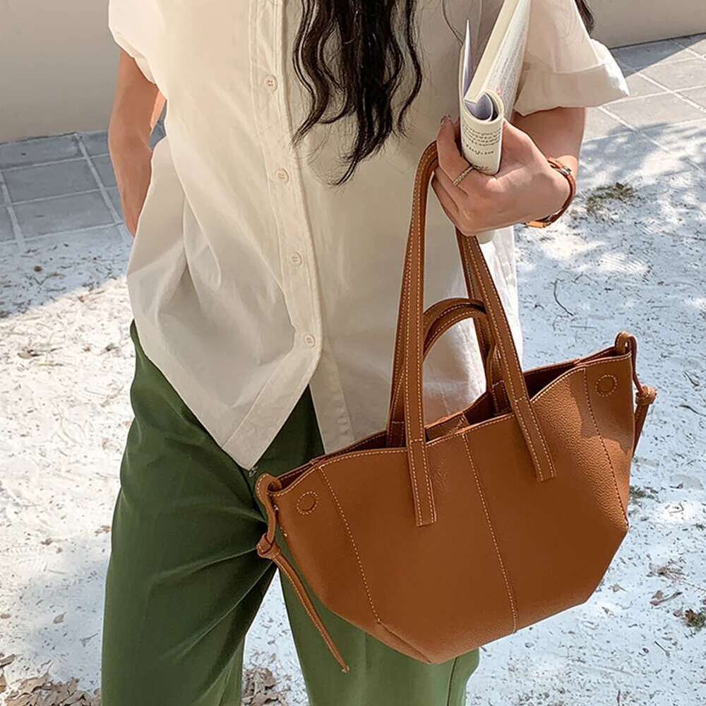 Women's Stylish Large Capacity Fashion Tote Ladies Solid Color Simple Shopping Bag Single Shoulder Bags