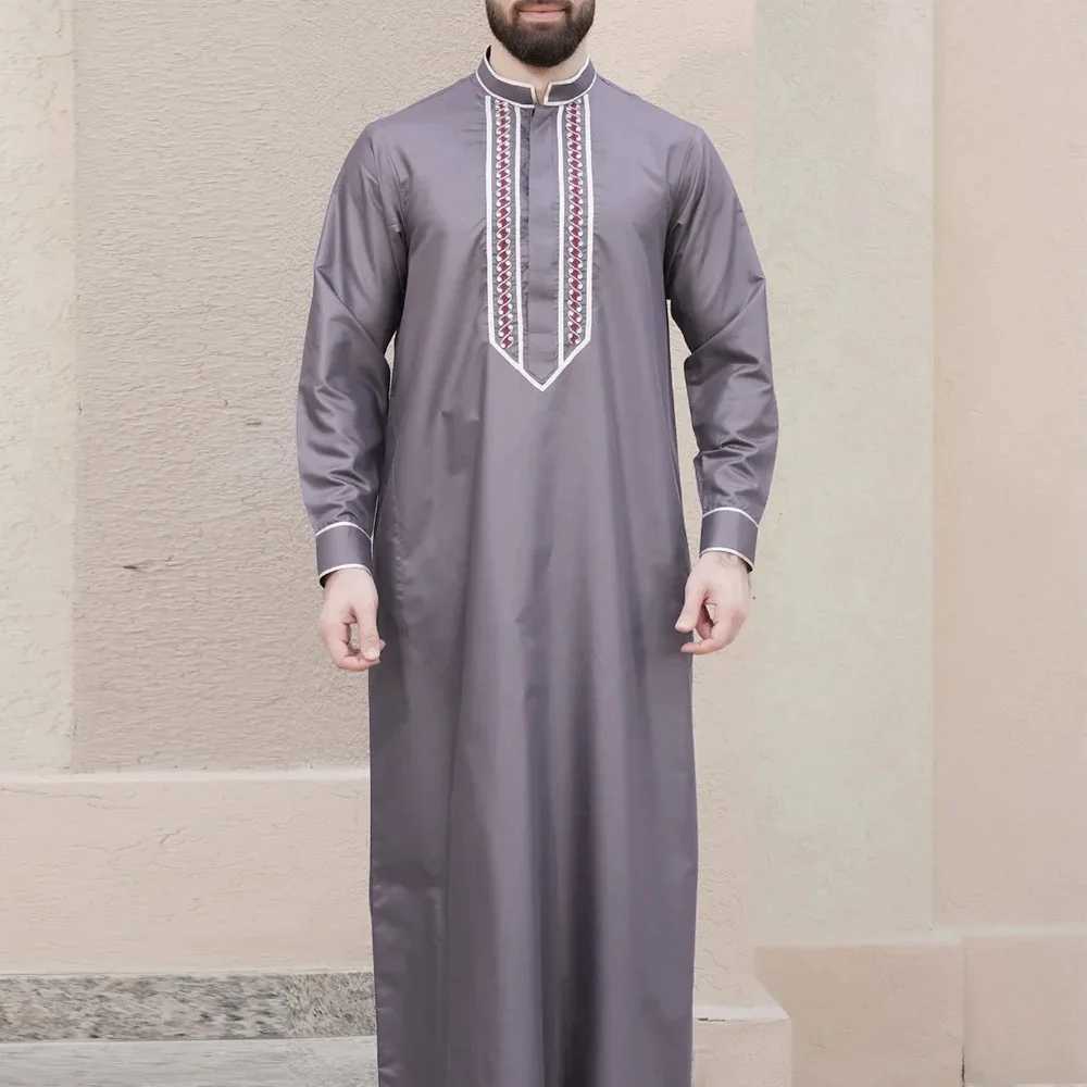 2024 New Muslim Men Hand Embroidered Formal Long Sleeve Luxury Abaya Designer Thobe Saudi Arabia Style with an Ethnic Motif X250514