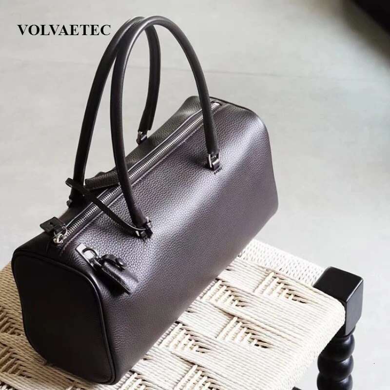 VOAETEC Inside Outside Full Pillow High-end Soft Medieval Genuine Leather Hand-held Underarm Boston Travel Bag