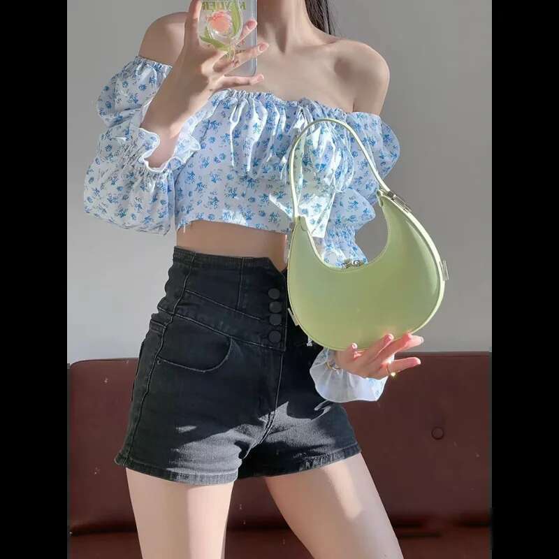 Small Niche High-Quality Women's New Minimalist And Personalized Underarm Crescent Versatile Handbag Hanging Large Bag