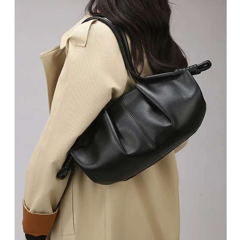 High End Korean Version Fashionable Cloud Shoulder 2025 New Pleated Women's Bag Quality Sensory Communication Crossbody