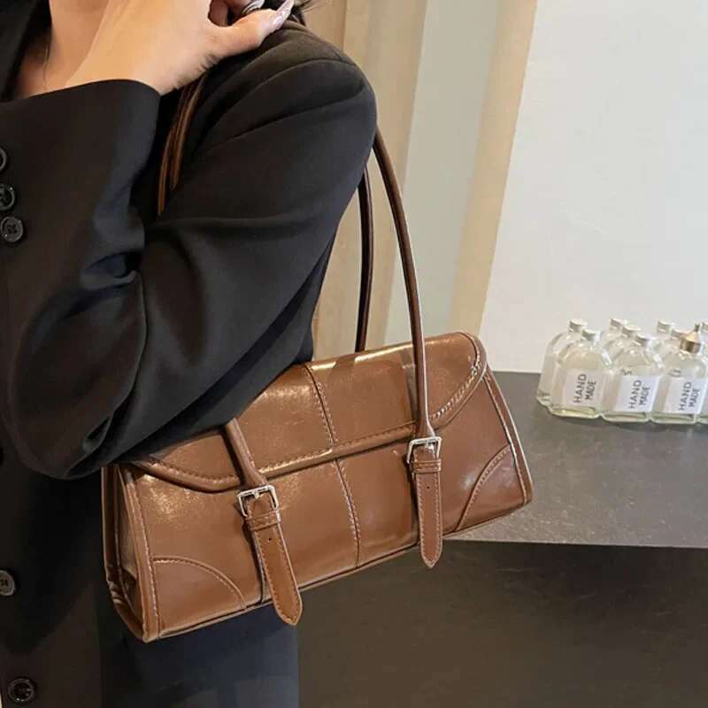 Bury Oil Wax Leather Underarm Elegant Women's Magnetic Buckle Shoulder Bag Commuter Versatile Ladies Tote Bags
