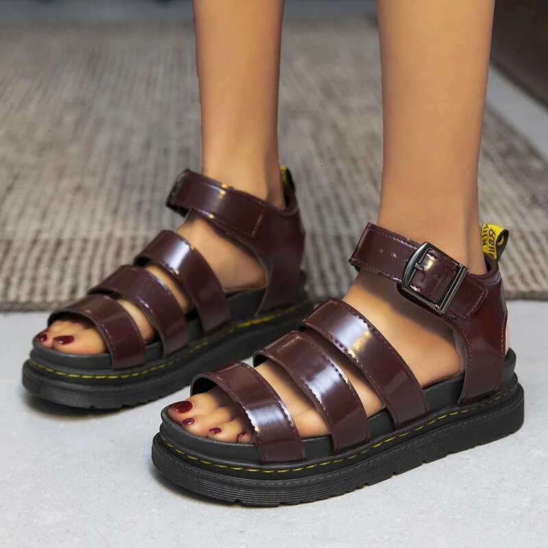 Spot Large Summer New Thick Sole One e Casual Roman Sandals Women's Cross Border Round Head Buckle Shoes