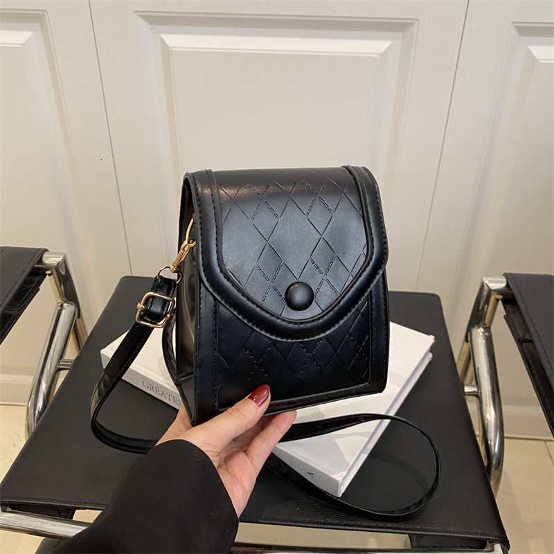 This Year's Popular Fashion Mobile Phone For Women In The Spring Summer Seasons Of 2025 Are Luxury Bag New Niche New Free Delivery Designer Bag S