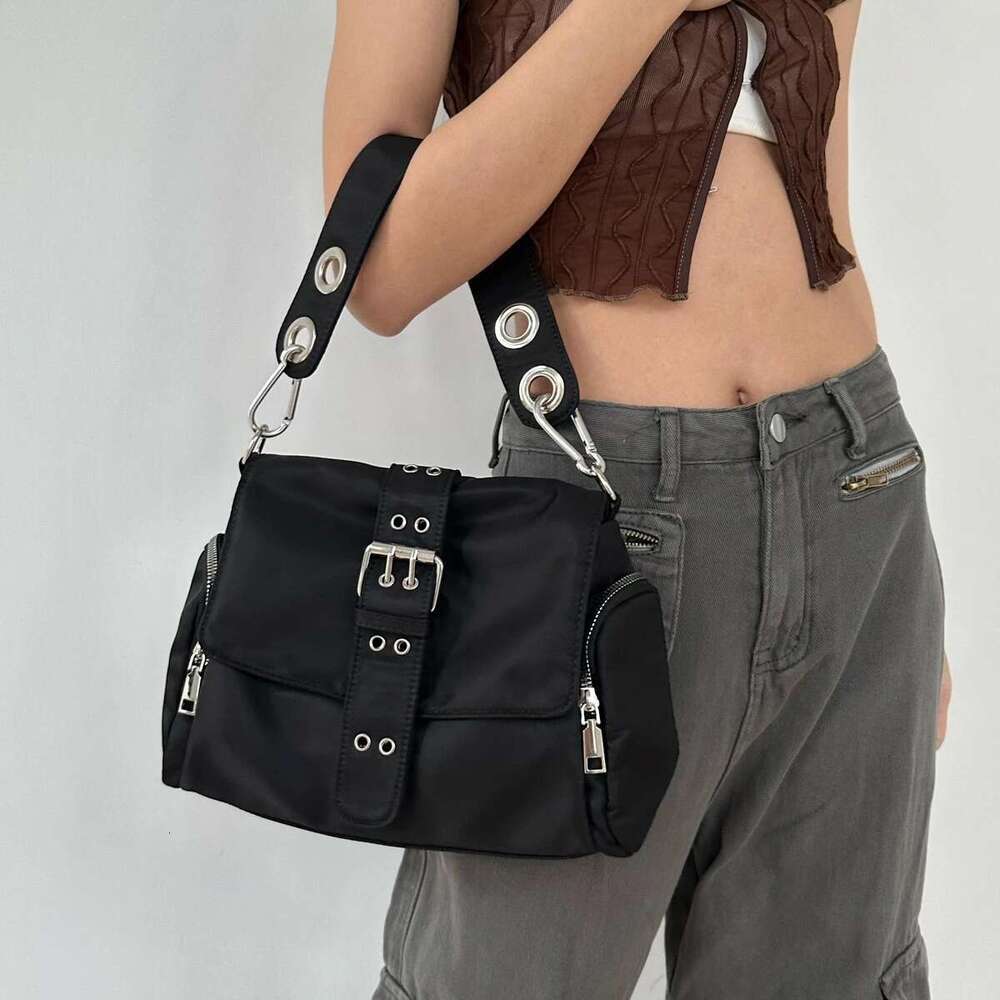 Wide Y2K bag Strap Single Shoulder Diagonal Cross Underarm Bag Fashion Rivet Women's Nylon Handbag Black