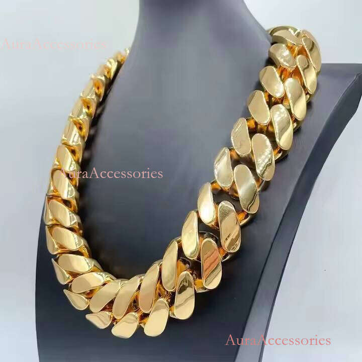 Hip Hop Jewelry Fashion Style and Heavy Super Necklace Big Ass Chain Miami Cuban Link