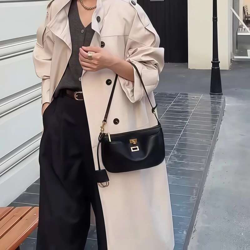 2025 New Designer Rodeo Shoulder Leather Black Handbag Women's Fashion Gold Buckle Underarm Bag