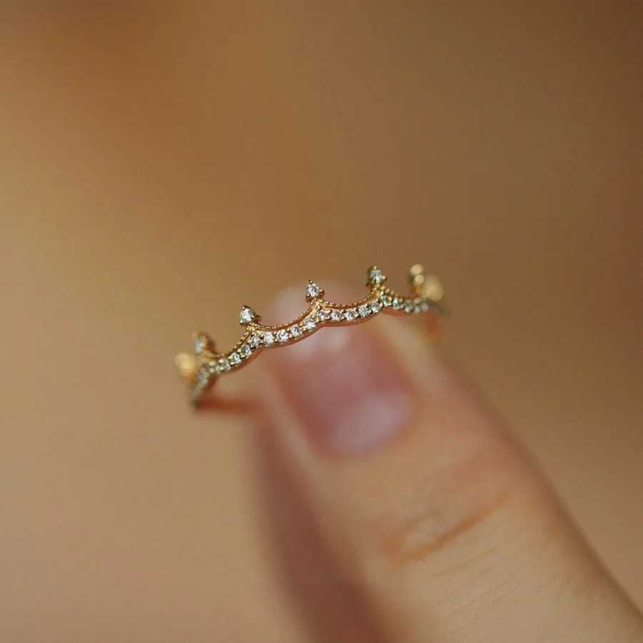 925 Sterling Silver Plated 18K Gold Zircon Crown Ring for Women Light Luxury Exquisite Wedding JewelryXJ250514