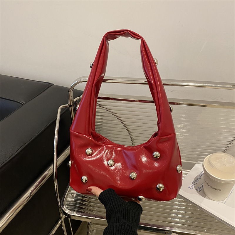 2025 New Trendy New Free Delivery Designer Bag And Fashionable Summer Armpit Bag With Niche Design Luxury Bag Single Shoulder Personalized Crossbody W