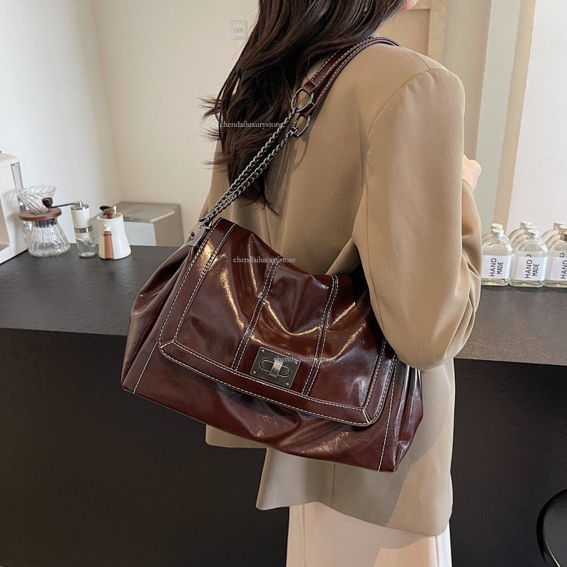 2025 Free Shipping Designer Women's Bag Summer Single Shoulder Underarm Bag Luxury Large Capacity Chain Commuter Crossbody Bag Leisure Shopping B