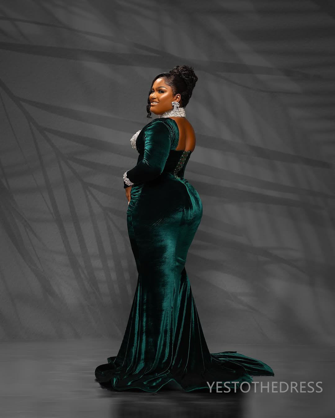 2025 Aso Ebi Plus Size Prom Dress Mermaid Prom Dresses Evening Formal Gowns High Neck Illusion Velvet Birthday Dress Second Reception Gowns For Black 