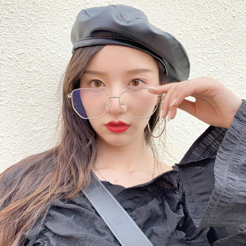Women Girl Beret Hat French Retro Artist Beanie Hat Elegant Solid Color PU Leather Lady Painter Cap Spring Autumn Lady Berets 250514