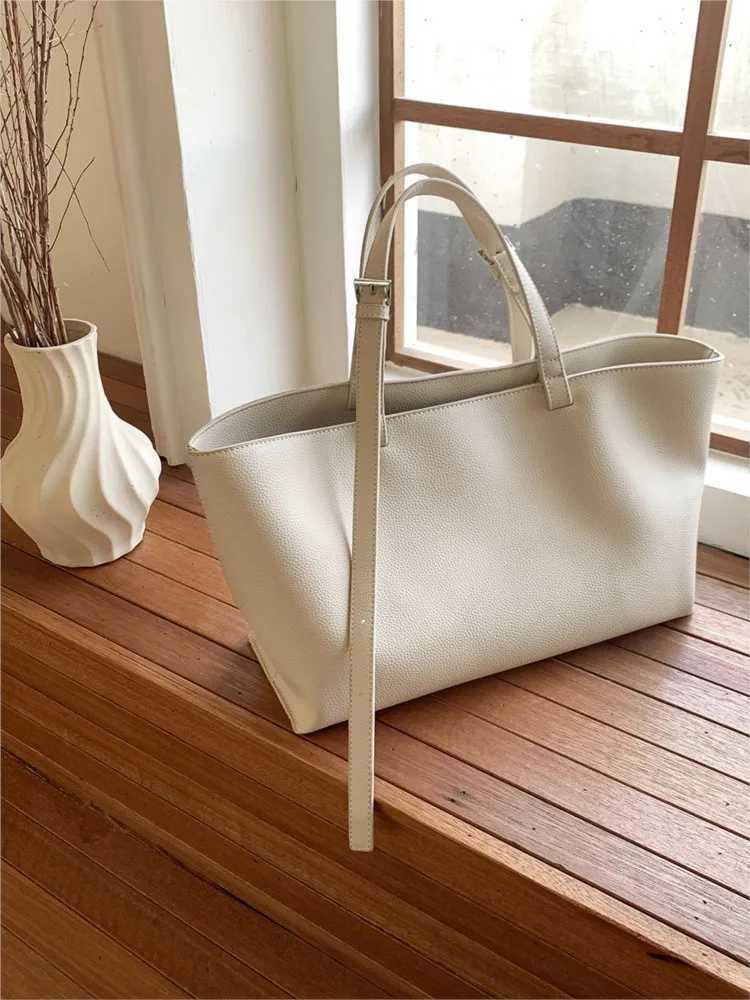 PU Leather Big Tote Bags Wen 2025 New Fi Korean Simple Large Capacity Shoder Bags Vintage Casual Solid Trend Handbags Z250514