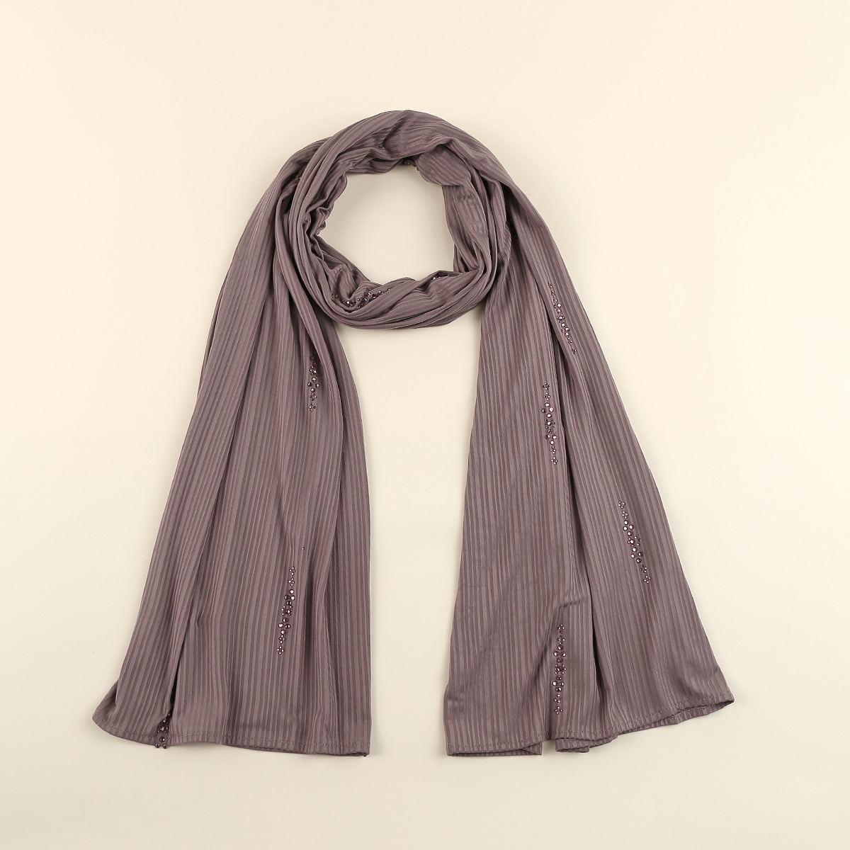 K717 M427-7 monochrome foreign trade knitted cotton hot diamond root color long scarf scarf head cover ethnic style solid color