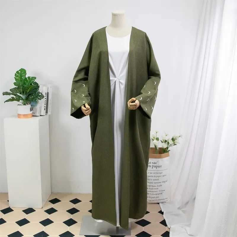 Muslim Abayas Loose Kaftan Womens Islamic Clothing Moon Embroidery Open Front Abaya Long Slve Maxi Length Dress Women Jilbabs X250514