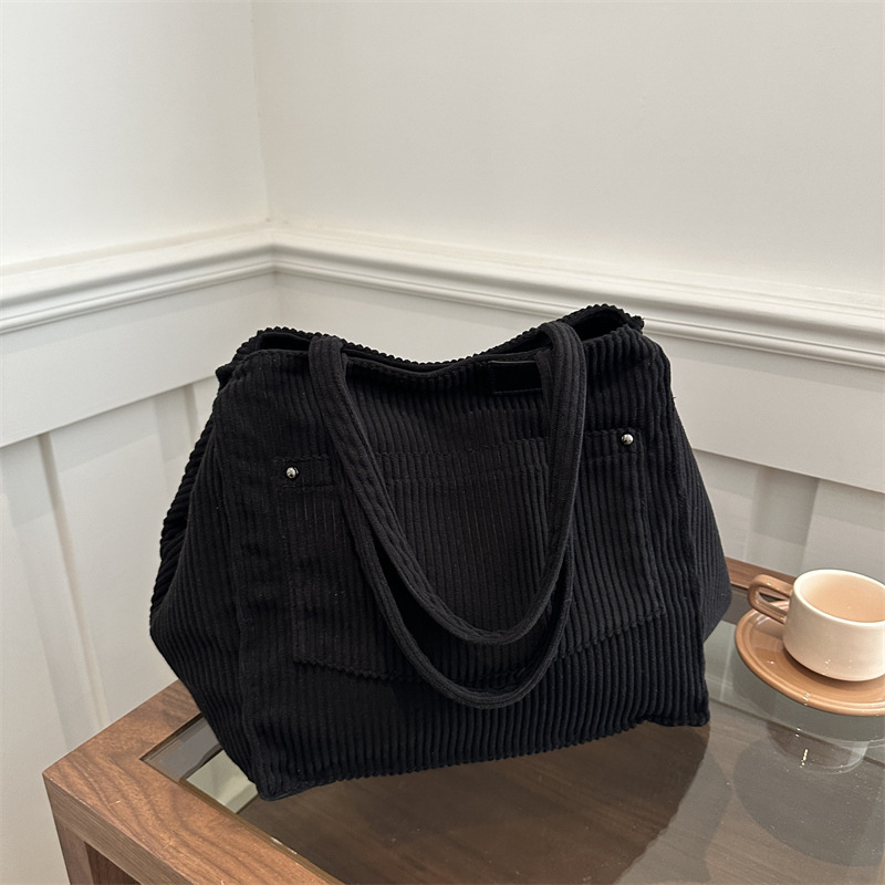 Large Capacity For Women In Spring And Summer 2025 Fashionable Single Luxury Bag Shoulder Women's Casual Versatile New Free Delivery Designer Bag