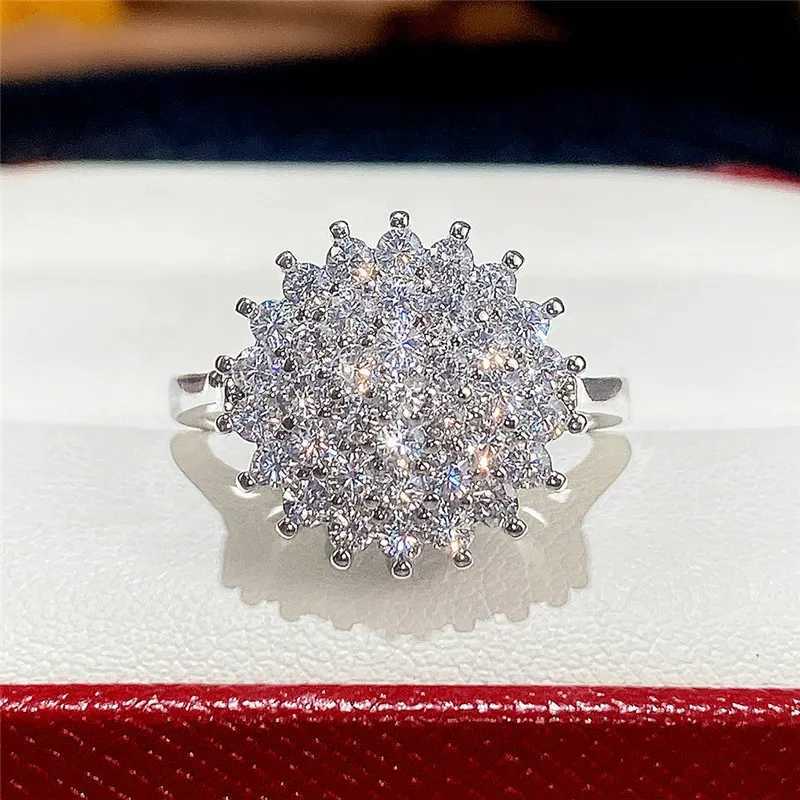 925 Sterling Silver Female Ring New Flower Luxury Inlay AAA CZ High Quality Fashion Wedding Bands Ring Jewelry for WomenXJ250514