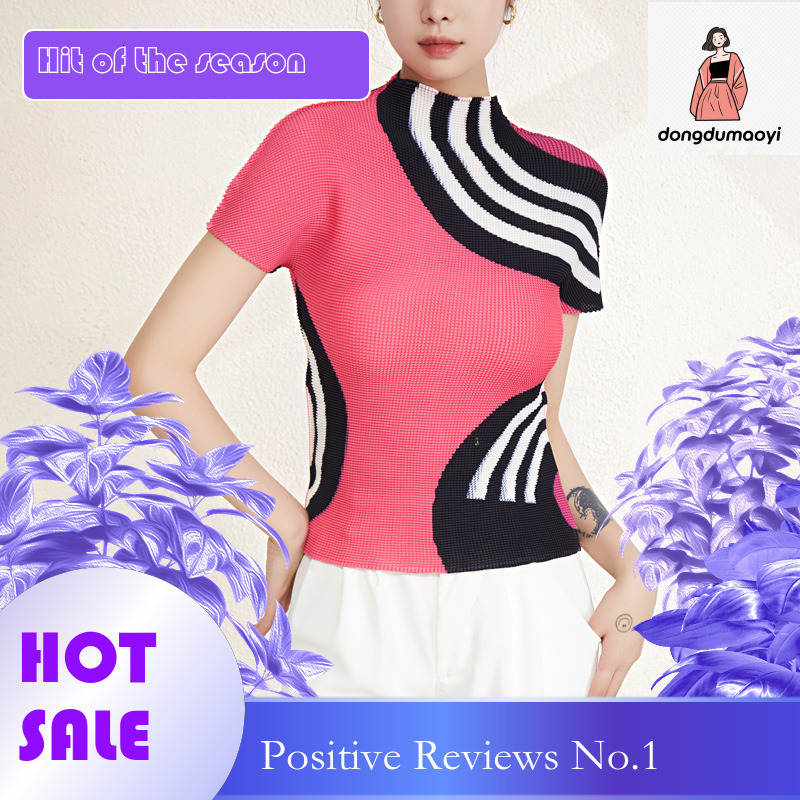 dongdumaoyi Design sense, female niche, summer new style, contrasting color splicing, half high neck T-shirt, sleeved three house top, pleated short t