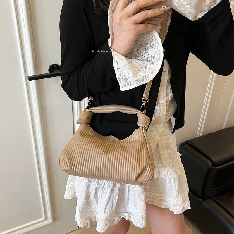 French Niche Women's Handbag 2025 Free Shipping Designer Bags Fashionable, Simple, Multifunctional Single Shoulder Crossbody Armpit Bag Casual Pi