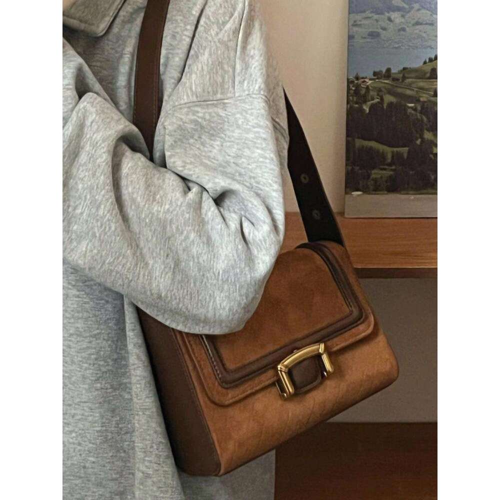 Small armpit bag with a niche high-end feel women's fashionable versatile Korean version single shoulder handbag 2025 new trendy