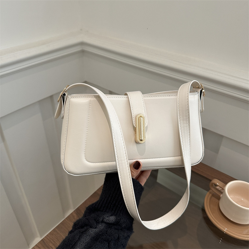Solid Color Minimalist Small Square New Free Delivery Designer Luxury Bag Bag 2025 Personalized And Versatile Commuting Crossbody Trend Niche Lock Sho