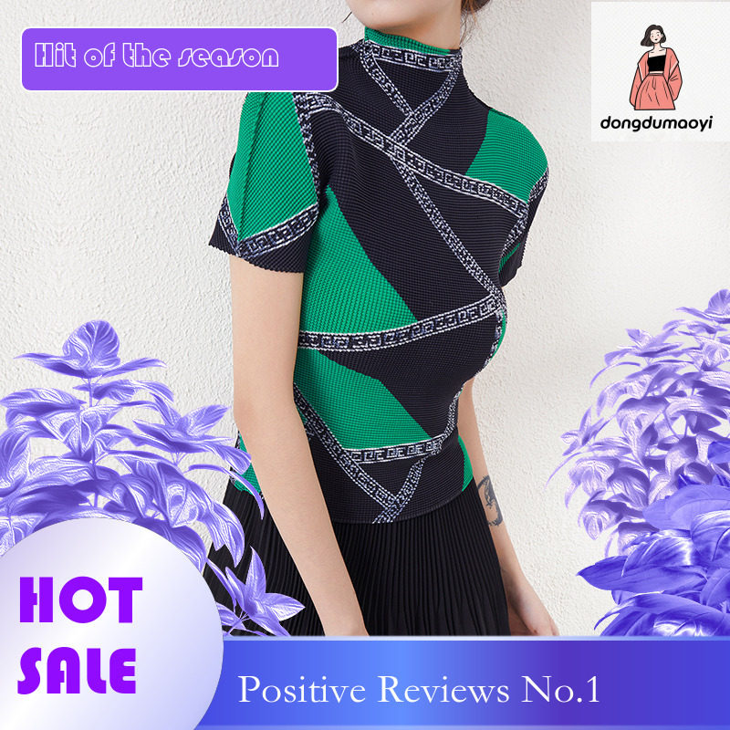 dongdumaoyi New pleated T-shirt for women in summer, slimming and contrasting colors, fashionable short sleeved top, base shirt trend