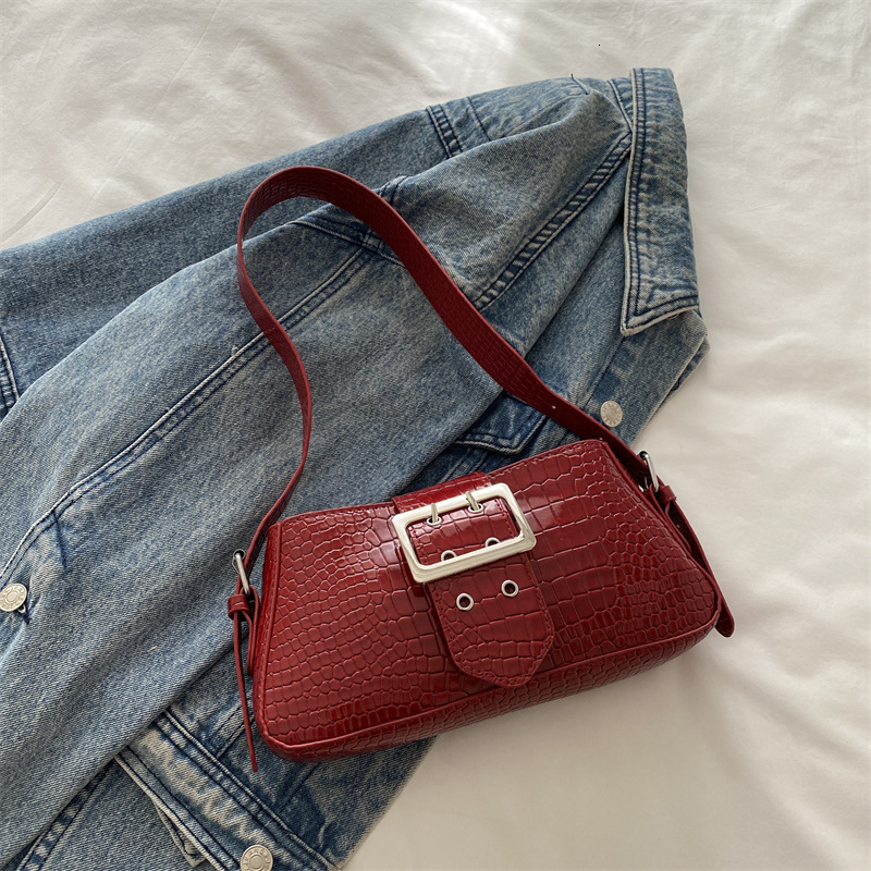 Premium Niche Design Shoulder 2025 Spring Summer New Style Luxury Bag Stylish And Highvalue Armpit Bag Temperament Small New Free Delivery Designer Ba