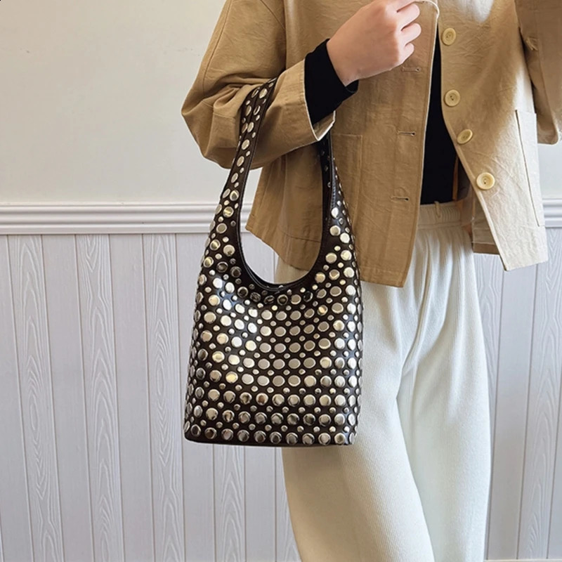 Stylish Bucket Bag Decorated Unique Studs s Shoulder Bag PU Leather Armpit Purse Fashion Handbag For Trendsetters 250513