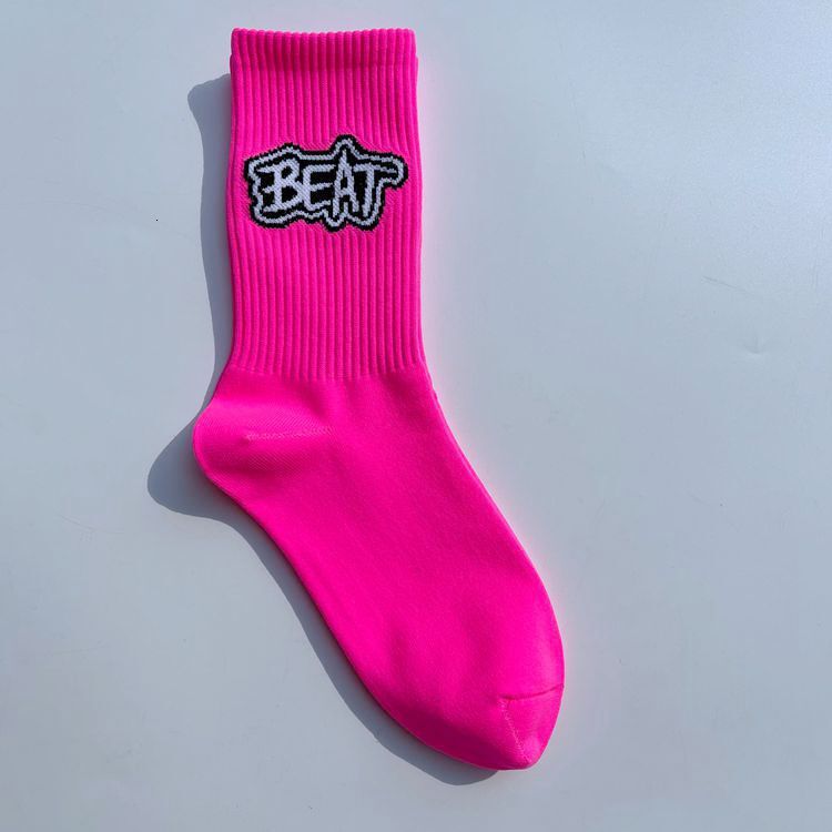 Designer Socks Dragon Fruit Colored Socks Bright Red Men s And Women s Styles Mid Tube Fashion Street Style Personalized Skateboarding Hip hop Style S