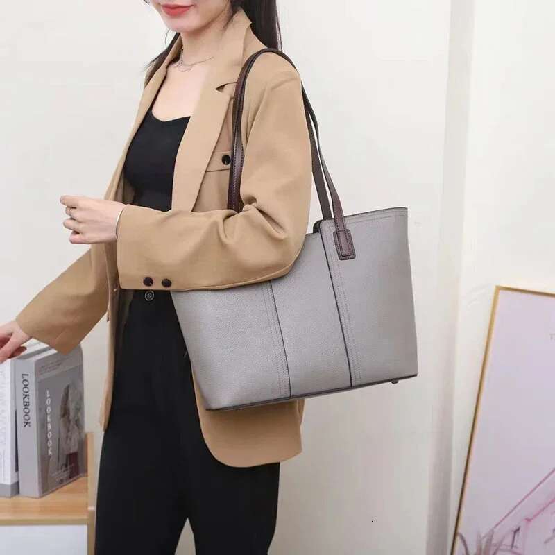 Genuine Leather Handbags High Quality Girls Vintage Fashion Large Capacity Travel Shopping Leisure Shoulder Bags