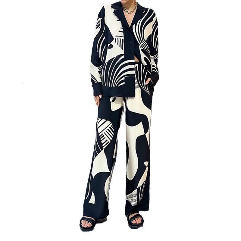 2025 New Clothing Style Trendy Lazy Printed Shirt Long Sleeve Fashion Set Womens Two Piece Gentle Wind Long Printing Fashion Versatile New Product New