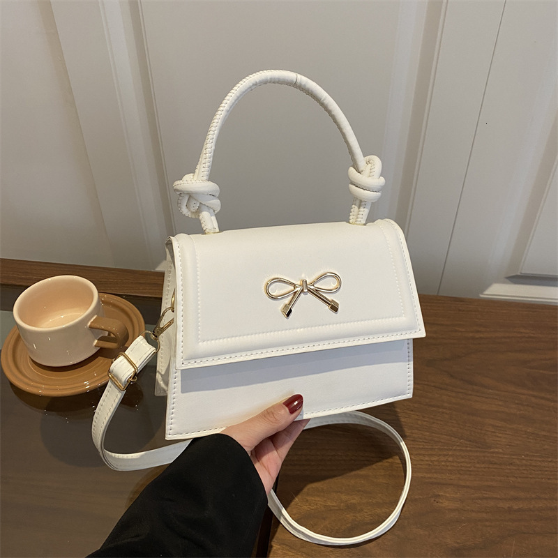 Spring And Summer Sexy Western For Women Luxury Bag 2025 New Style Trendy Versatile Slant Cross Fashion Super Hot Single Shoulder New Free Delivery De