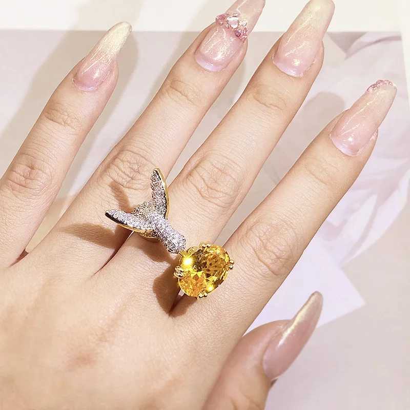 Creative Colored Gemstone Women Ring Simulating St. Marys Aquamarine Hummingbird Ring 925 Stamp Wedding Party Fashion JewelleryXJ250514