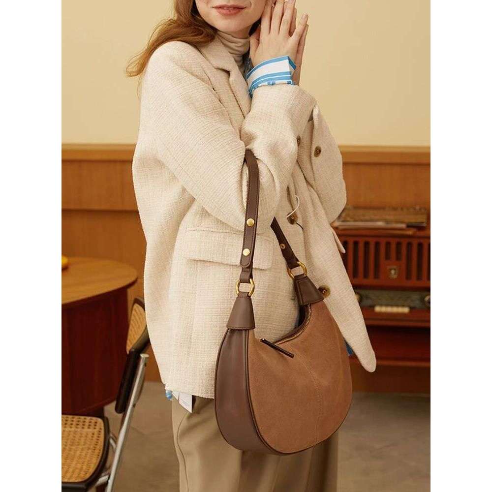 Advanced 2025 Single Shoulder Underarm Fashion New Style Autumn and Winter Outing Versatile Crossbody Bag Dumplings