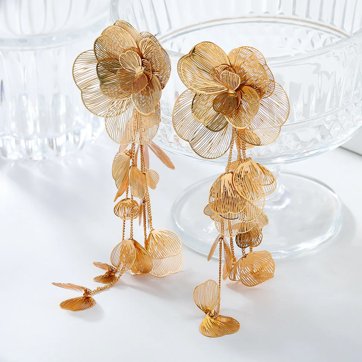 Lady Vintage Alloy Hollow Flower Tassel Drop Earrings - Fun and Unique Perfect for Elegant and Chic Fashion Styles 250513