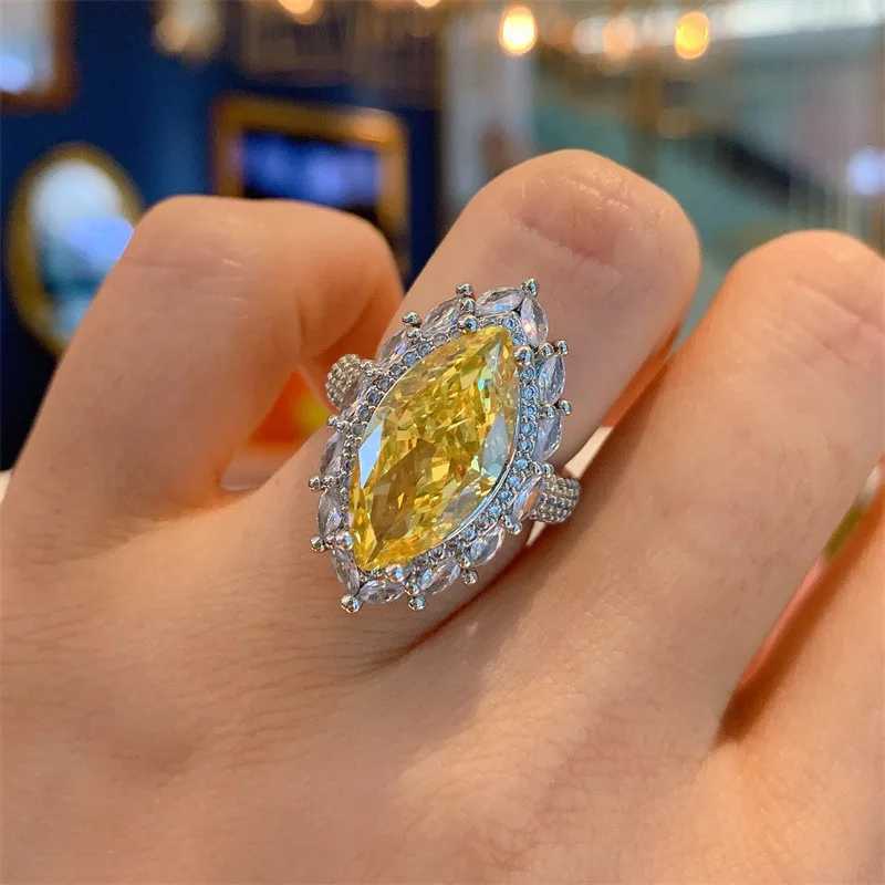 925 Sterling Silver Yellow CZ Ring Women for Wedding Ceremony Party Accories Fancy Anniversary Gift New Fashion JewelryXJ250514